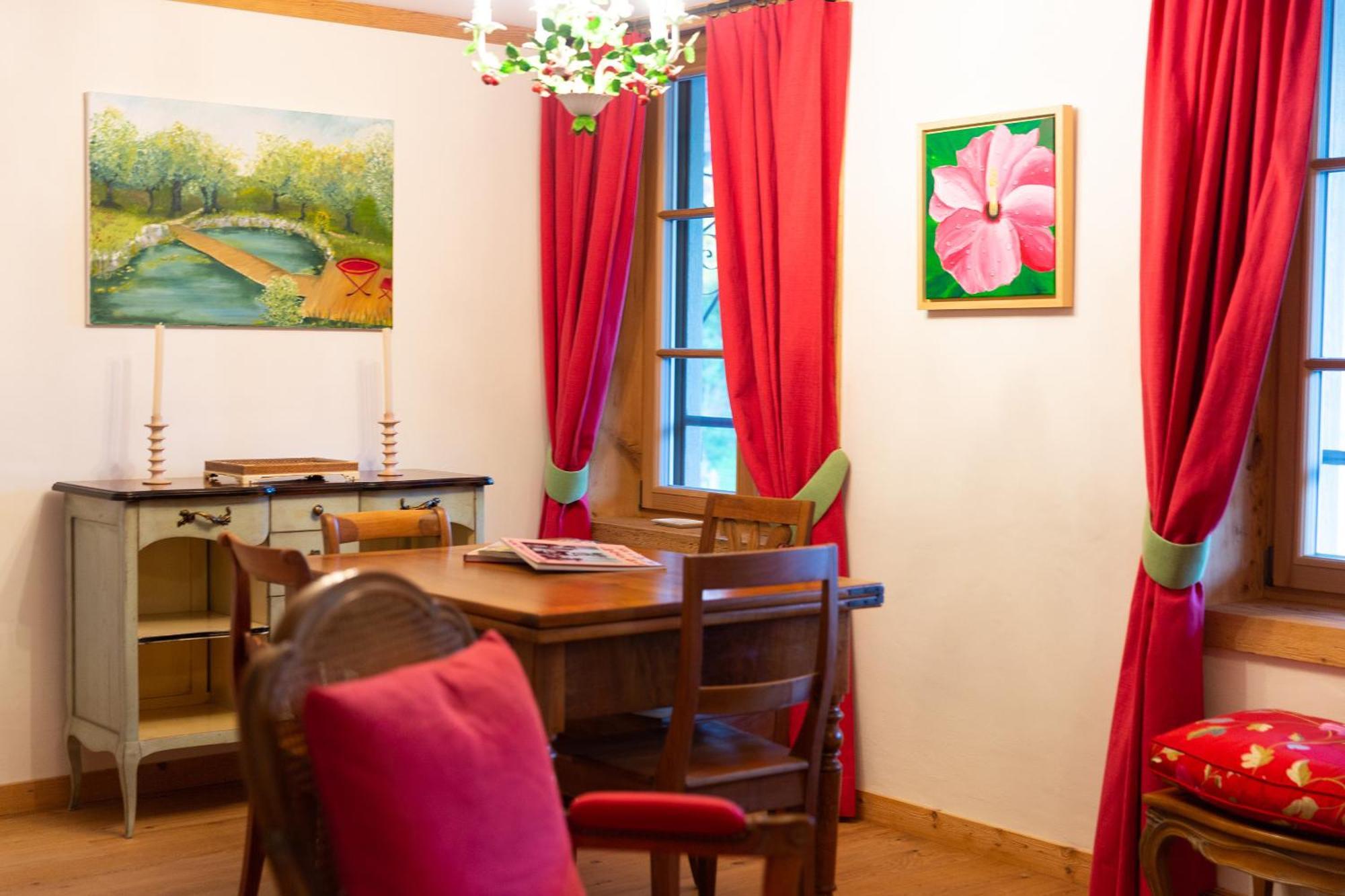 Gasthof Zum Schluessel La Meridienne Fribourg Sa Ueberstorf 객실 사진