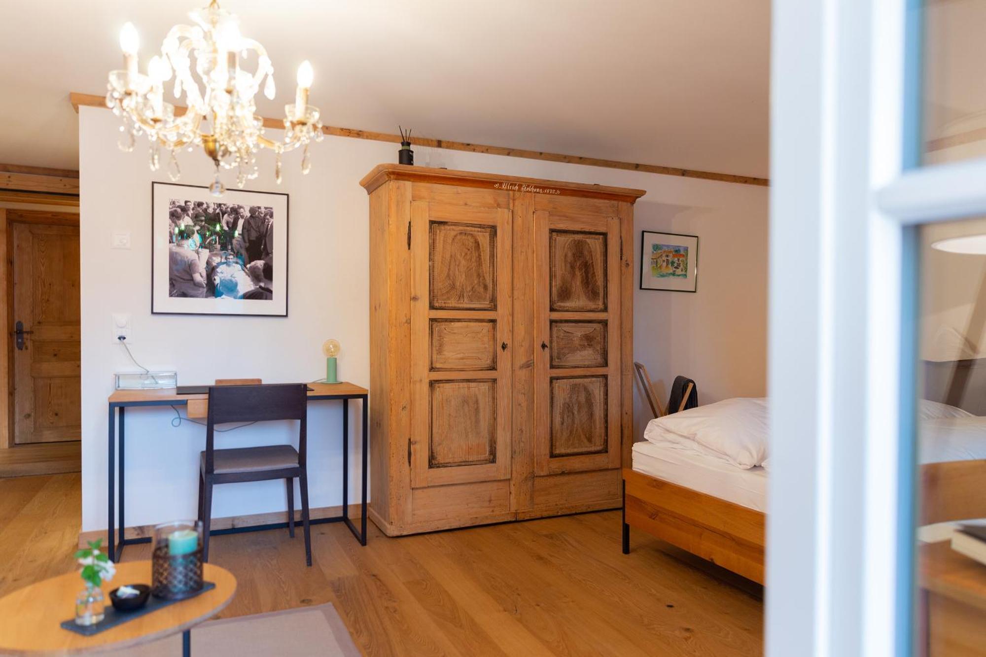Gasthof Zum Schluessel La Meridienne Fribourg Sa Ueberstorf 객실 사진